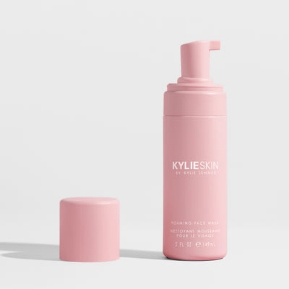 ✨️Kylie Skin Bundle✨️ - Picture 2 of 7